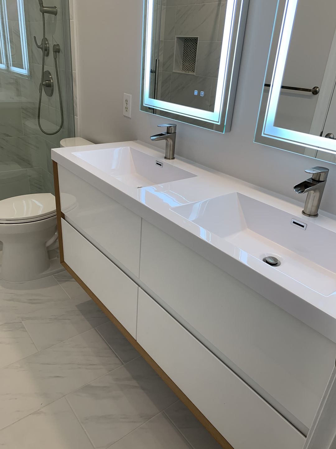 Kingdee 60" Inch Double Sink Bathroom Vanity in Gloss White | Moreno Bath Modern Bathroom Vanities