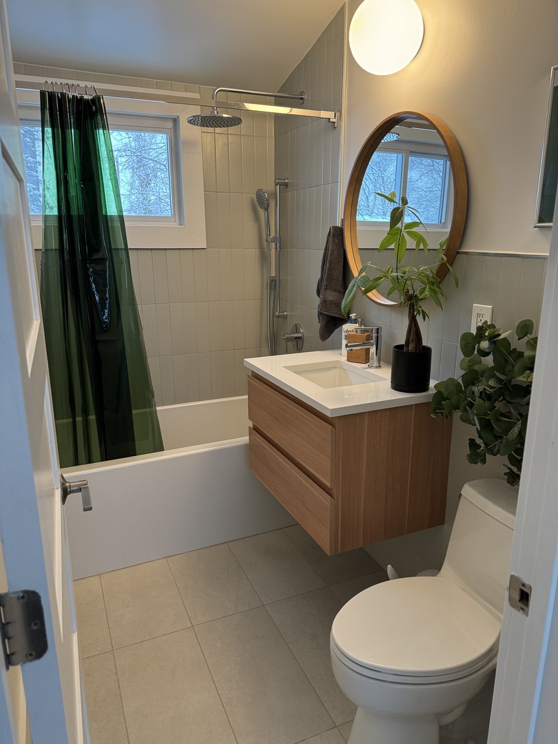 Bohemia Lina 30" Inch Floating Bathroom Vanity in New England Oak | Moreno Bath Modern Farmhouse Bathroom Vanities
