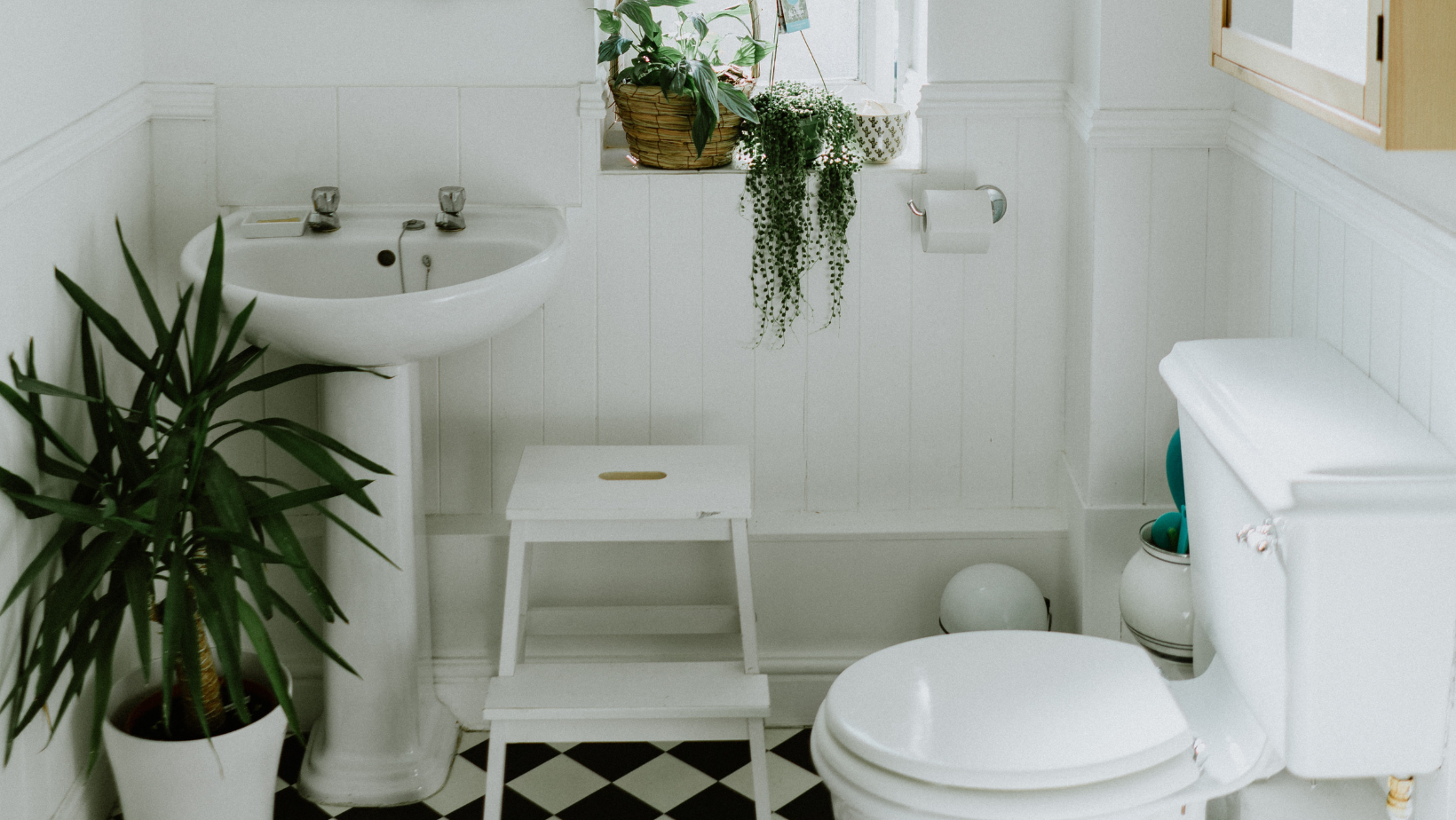 What to Do With a Small Bathroom